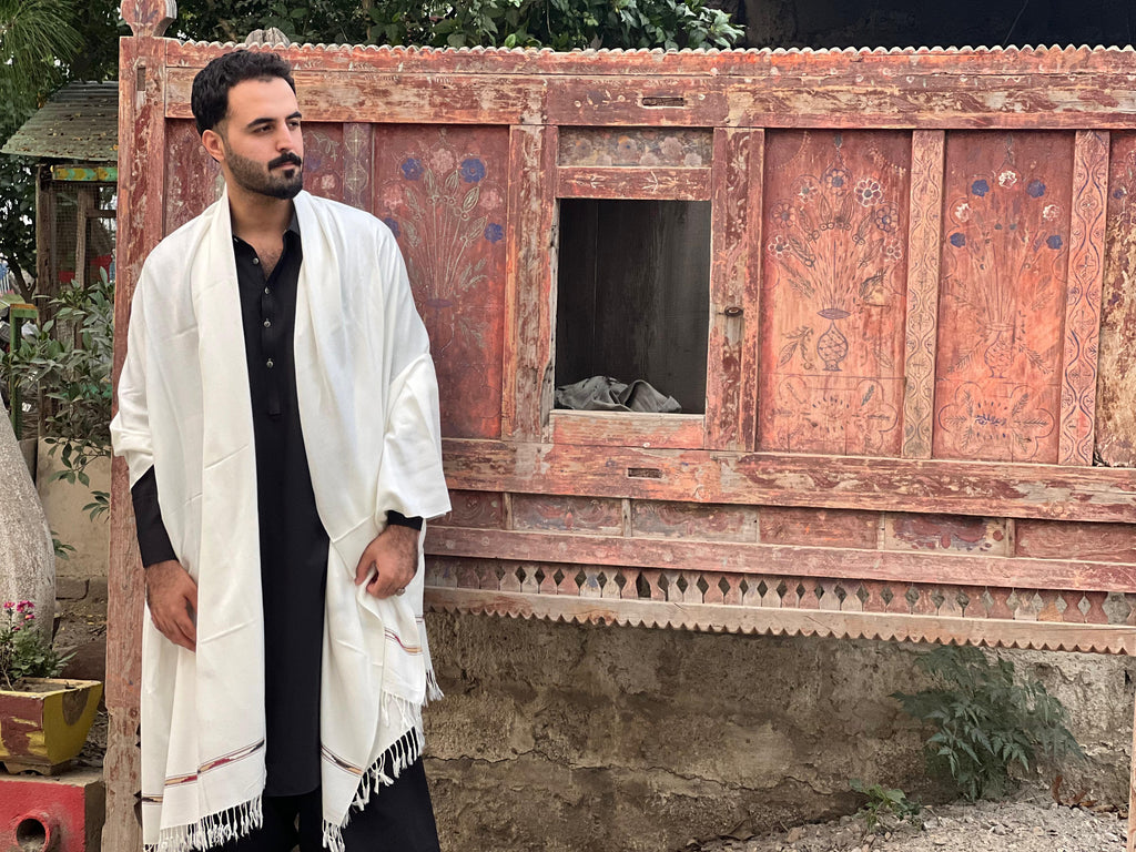 PLAIN LINE SHAWL WHITE